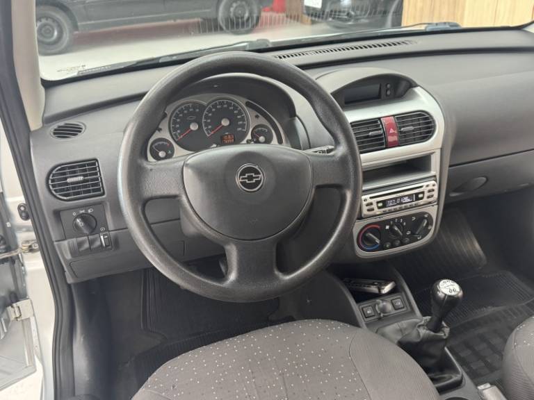 CHEVROLET - CORSA - 2009/2009 - Prata - R$ 30.900,00