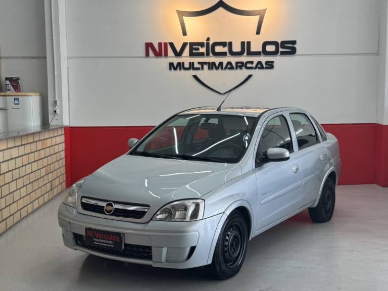 CHEVROLET - CORSA - 2009/2009 - Prata - R$ 30.900,00
