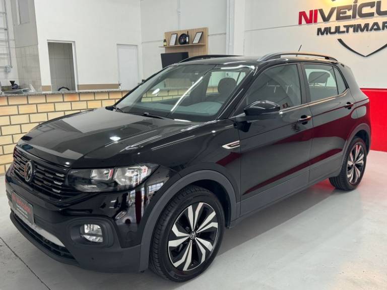 VOLKSWAGEN - T-CROSS - 2022/2023 - Preta - R$ 114.900,00