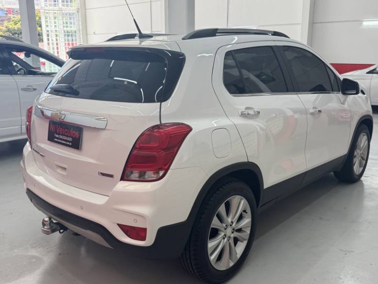 CHEVROLET - TRACKER - 2018/2018 - Branca - R$ 89.900,00