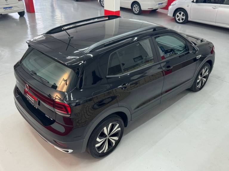VOLKSWAGEN - T-CROSS - 2022/2023 - Preta - R$ 114.900,00