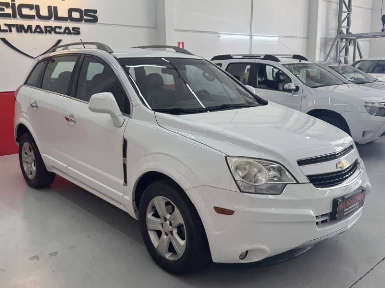 CHEVROLET - CAPTIVA - 2014/2014 - Branca - R$ 53.900,00