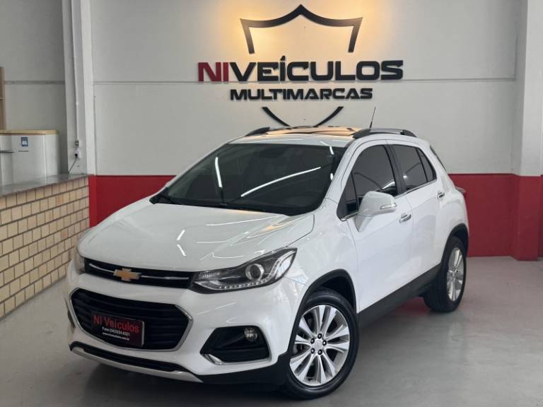 CHEVROLET - TRACKER - 2018/2018 - Branca - R$ 89.900,00