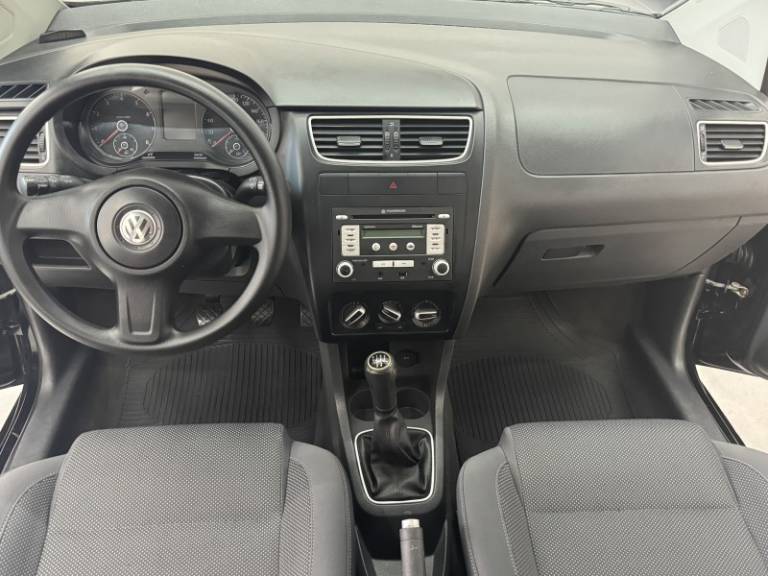 VOLKSWAGEN - FOX - 2010/2011 - Preta - R$ 32.900,00
