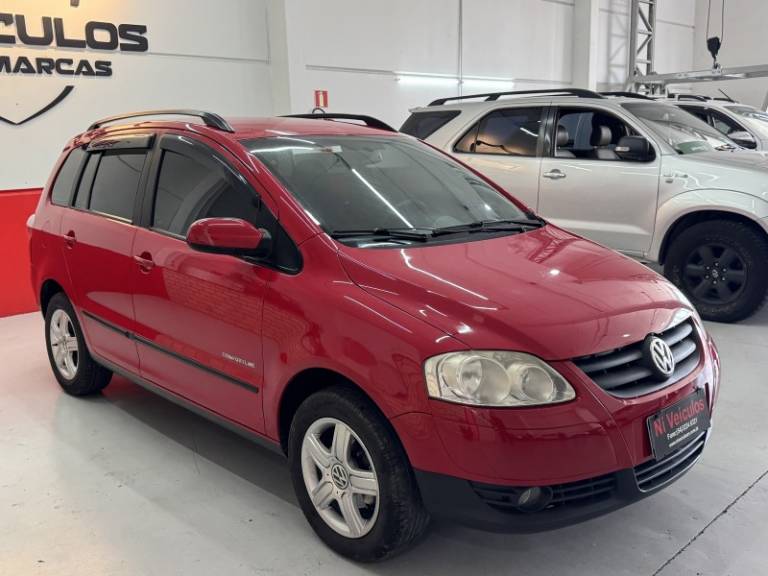 VOLKSWAGEN - SPACEFOX - 2007/2007 - Vermelha - R$ 33.900,00