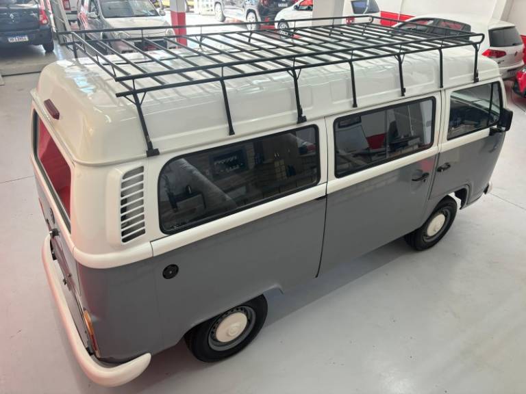 VOLKSWAGEN - KOMBI - 2014/2014 - Branca - R$ 64.900,00