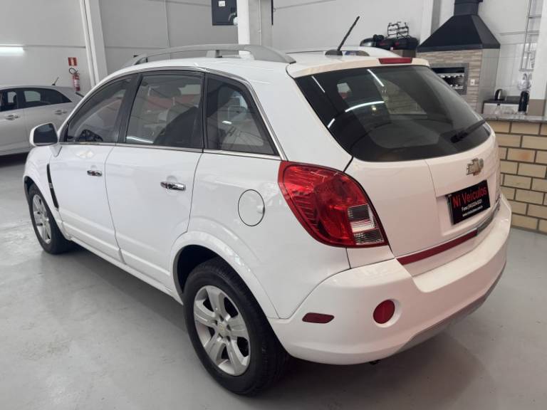 CHEVROLET - CAPTIVA - 2014/2014 - Branca - R$ 53.900,00