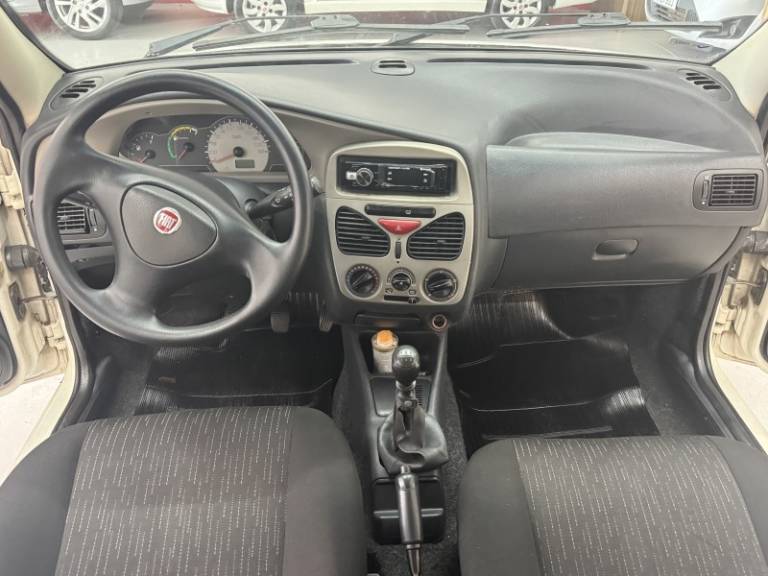 FIAT - PALIO - 2010/2011 - Branca - R$ 28.900,00