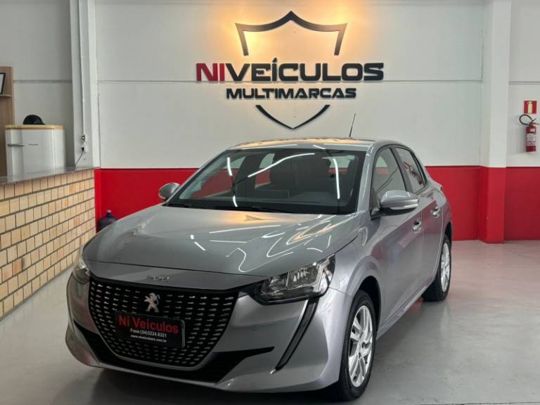 PEUGEOT - 208 - 2022/2023 - Prata - R$ 76.900,00