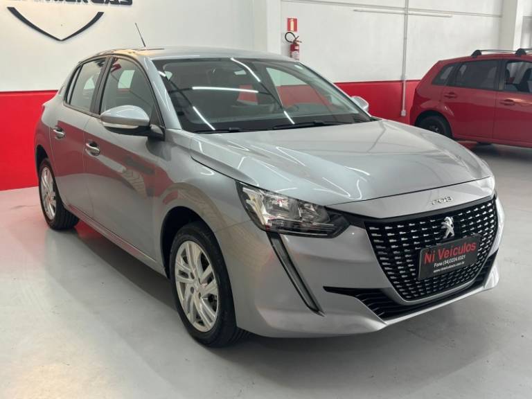 PEUGEOT - 208 - 2022/2023 - Prata - R$ 76.900,00