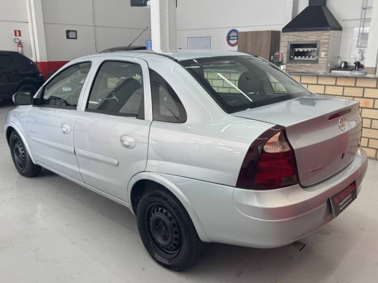 CHEVROLET - CORSA - 2009/2009 - Prata - R$ 30.900,00