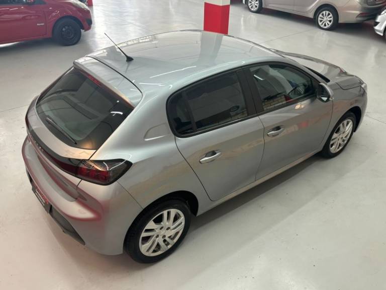 PEUGEOT - 208 - 2022/2023 - Prata - R$ 76.900,00
