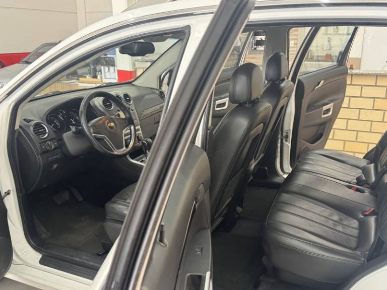 CHEVROLET - CAPTIVA - 2014/2014 - Branca - R$ 53.900,00